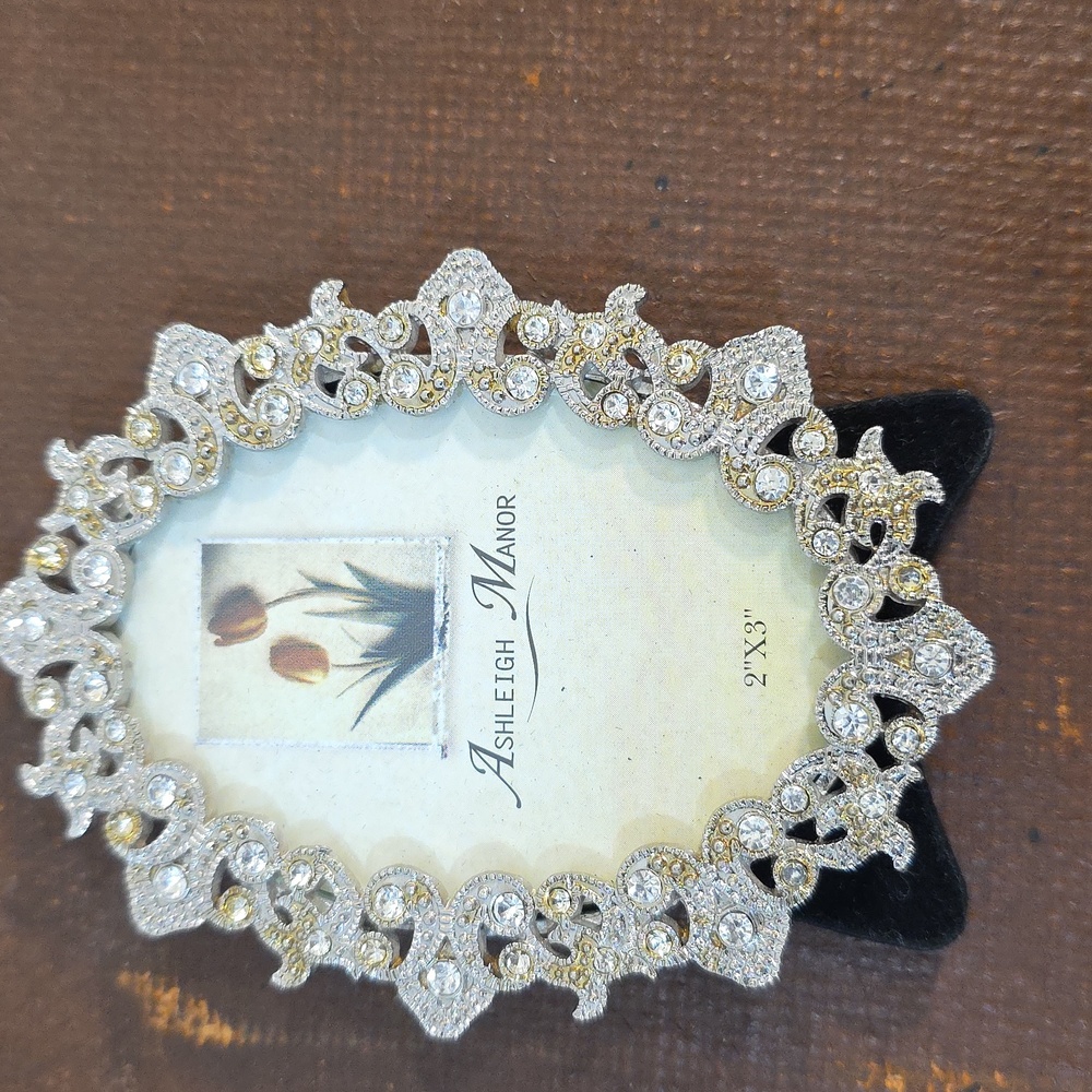 Ashleigh Manor Rhinestone Glass Picture Frame - Picture 2 of 5